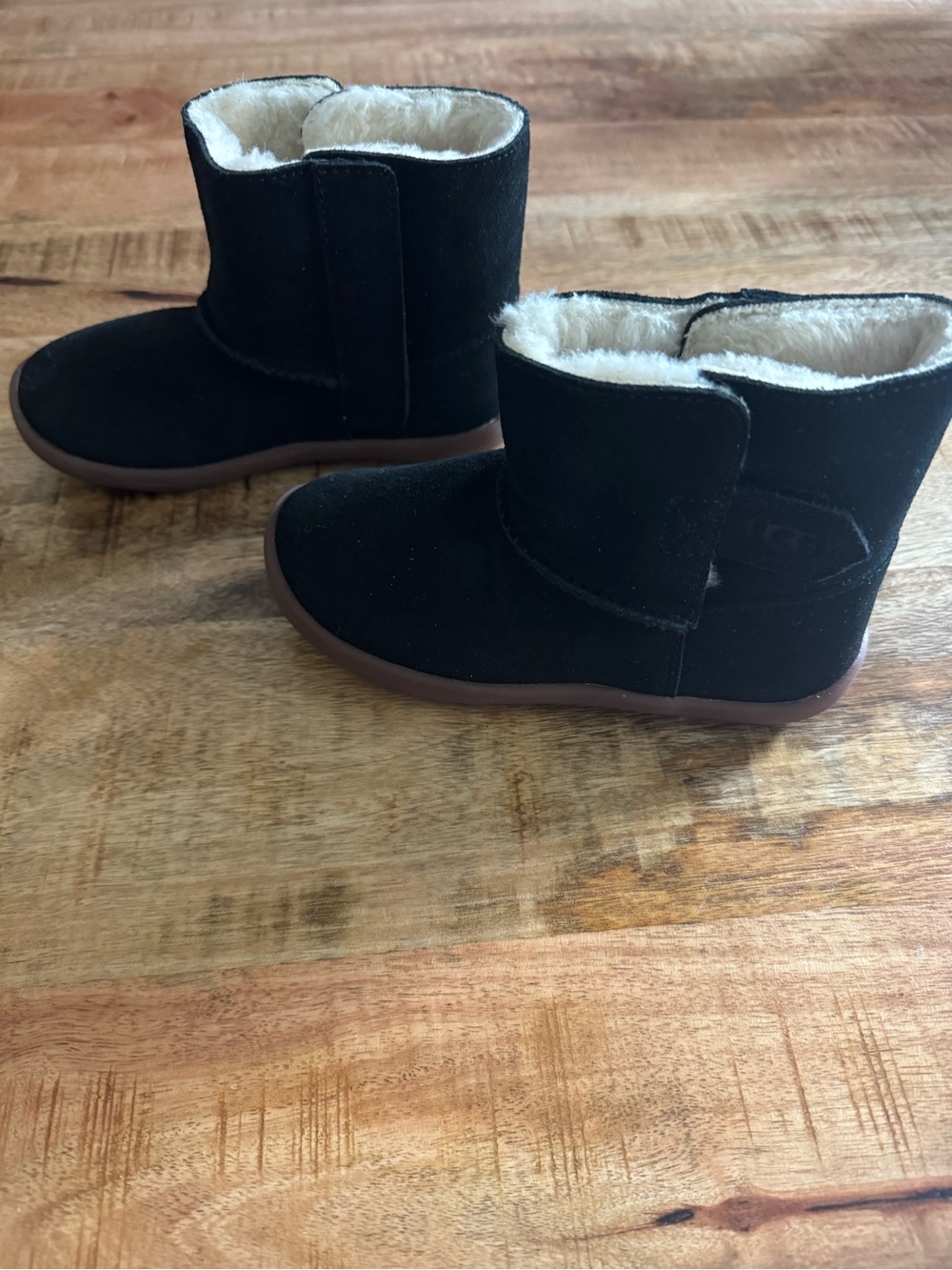 UGG Kids Black Suede Plush-Lined Ankle Boots with Brown Sole